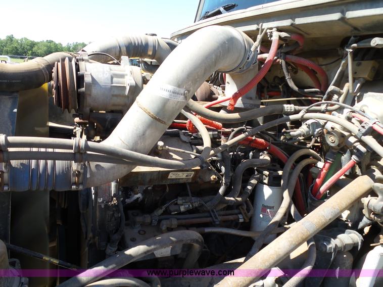 image for item K7044 2003 Freightliner FL70 service truck