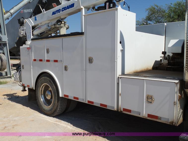 image for item K7044 2003 Freightliner FL70 service truck