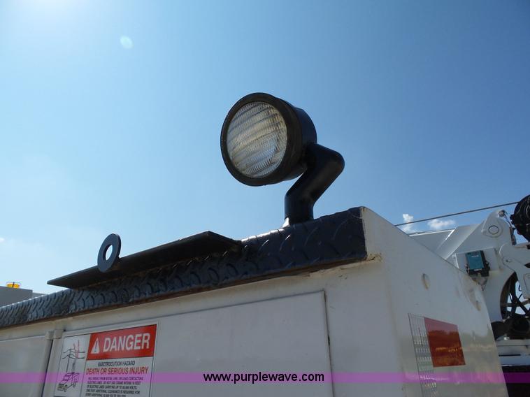 image for item K7044 2003 Freightliner FL70 service truck