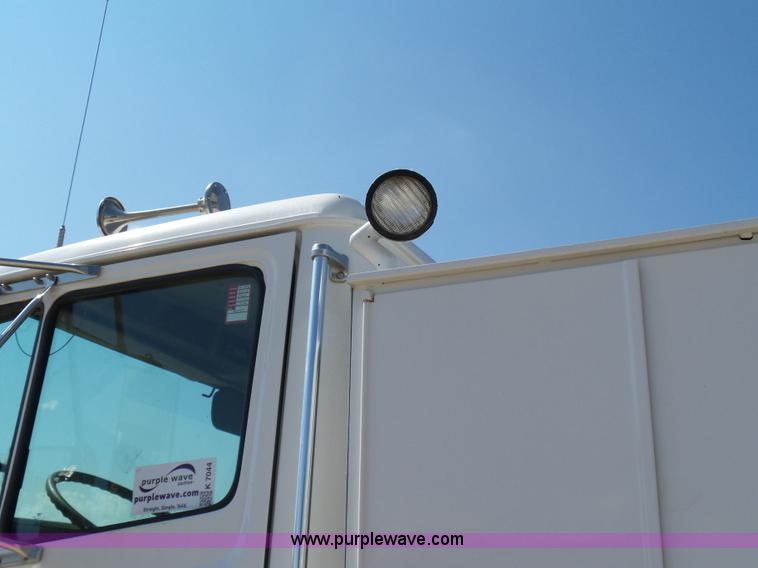 image for item K7044 2003 Freightliner FL70 service truck