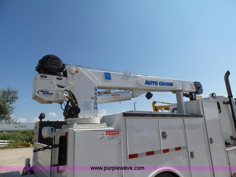 image for item K7044 2003 Freightliner FL70 service truck