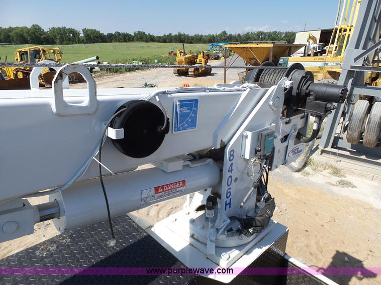 image for item K7044 2003 Freightliner FL70 service truck