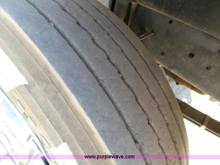 image for item K7044 2003 Freightliner FL70 service truck