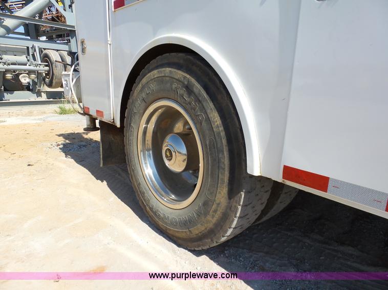 image for item K7044 2003 Freightliner FL70 service truck