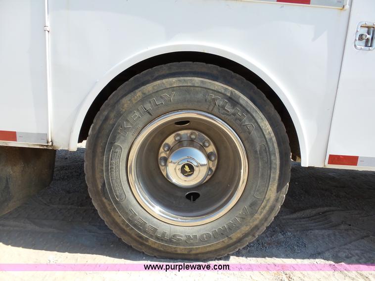 image for item K7044 2003 Freightliner FL70 service truck