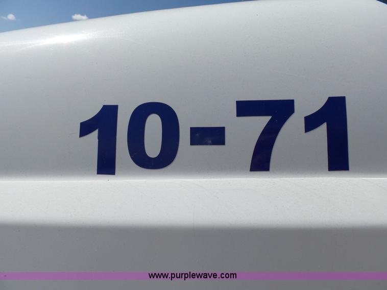 image for item K7044 2003 Freightliner FL70 service truck