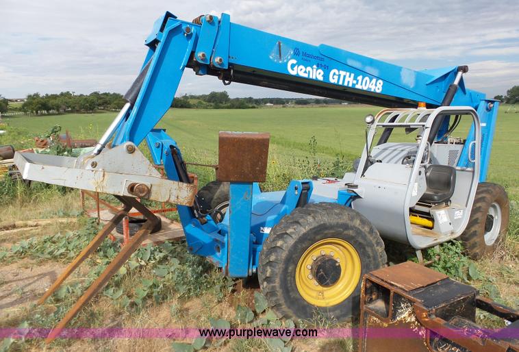 image for item K7046 2007 Genie GTH-1048 telehandler