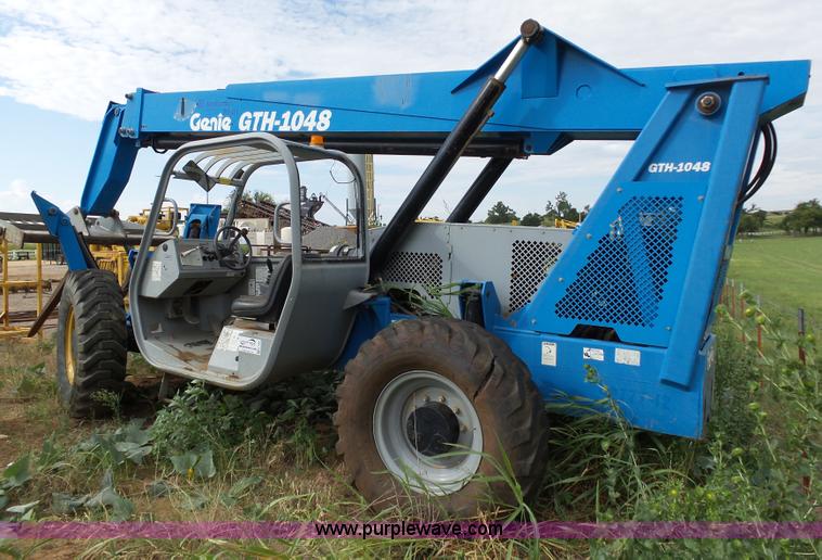 image for item K7046 2007 Genie GTH-1048 telehandler