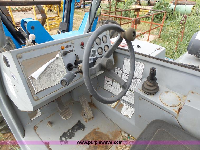 image for item K7046 2007 Genie GTH-1048 telehandler