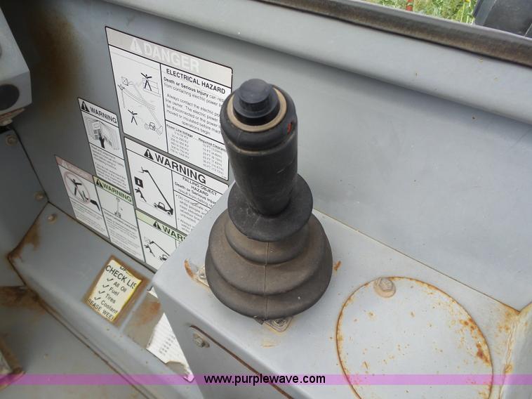 image for item K7046 2007 Genie GTH-1048 telehandler