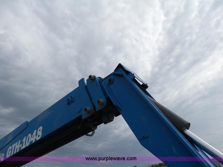 image for item K7046 2007 Genie GTH-1048 telehandler