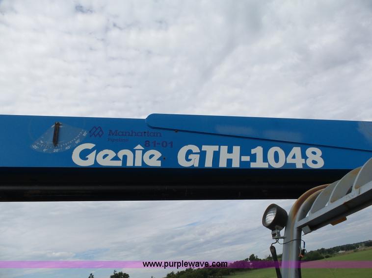 image for item K7046 2007 Genie GTH-1048 telehandler
