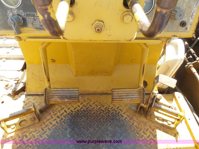 image for item K7047 Caterpillar D6D pipelayer