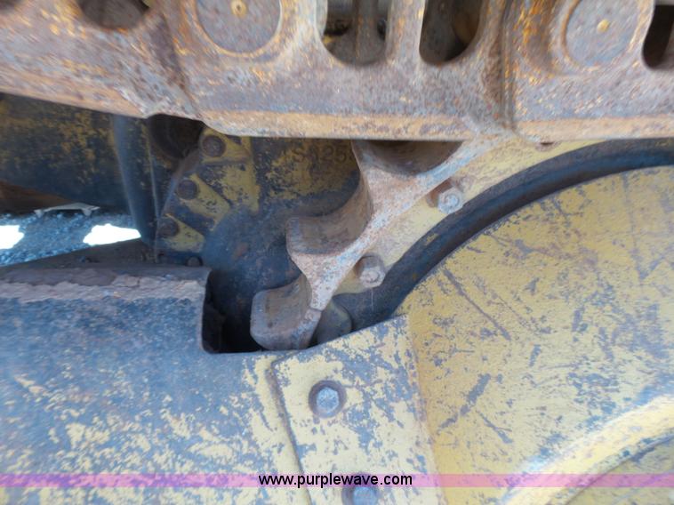 image for item K7047 Caterpillar D6D pipelayer