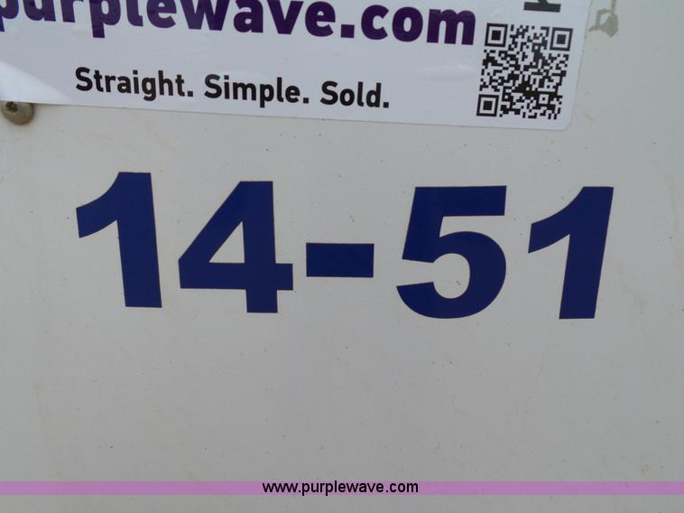 image for item K7048 2008 Load Runner ILRD716TA2 enclosed cargo trailer