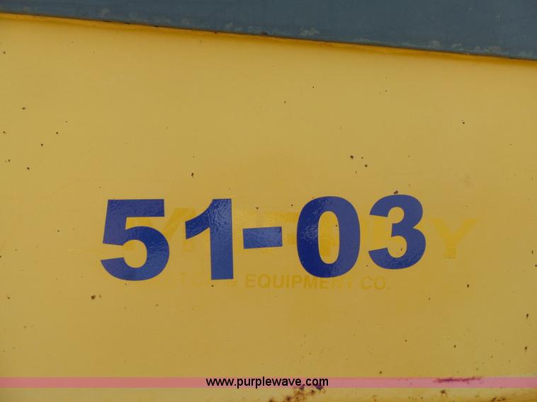 image for item K7050 2002 John Deere 770CH Series II motor grader