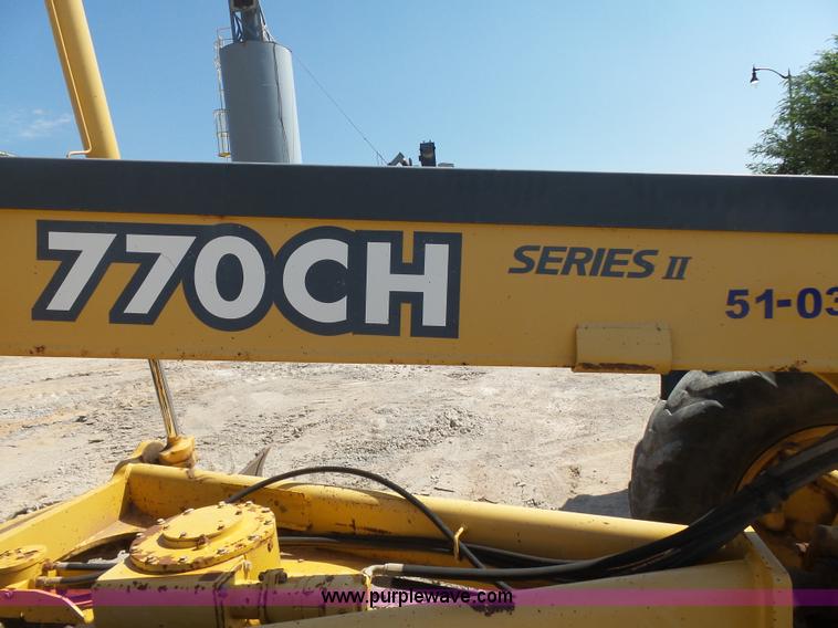 image for item K7050 2002 John Deere 770CH Series II motor grader