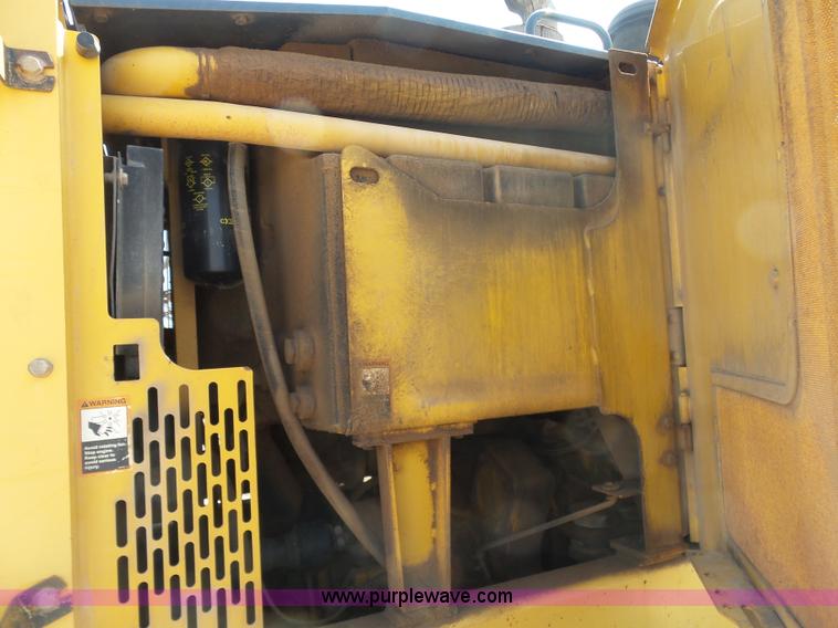 image for item K7050 2002 John Deere 770CH Series II motor grader