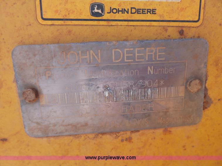 image for item K7050 2002 John Deere 770CH Series II motor grader