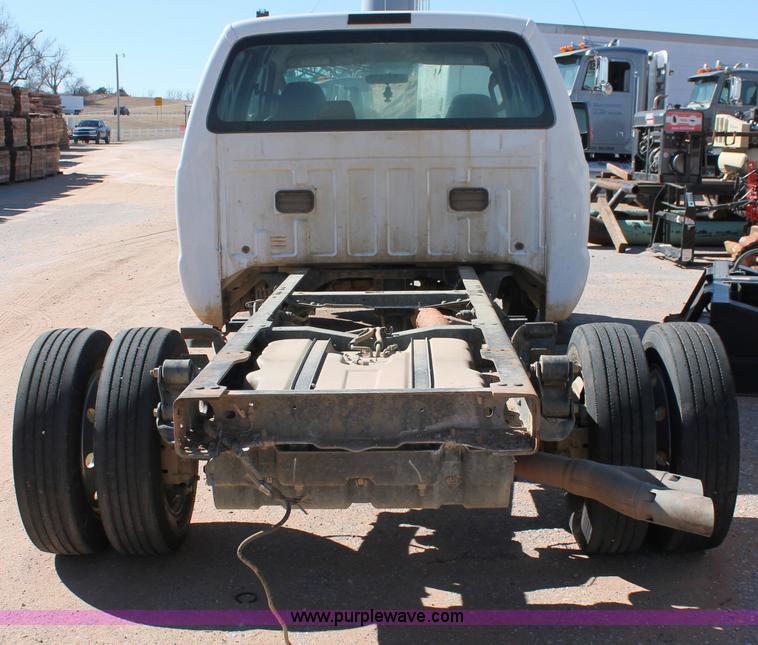 image for item K7051 2008 Ford F450 Super Duty XLT Crew Cab truck cab and chassis