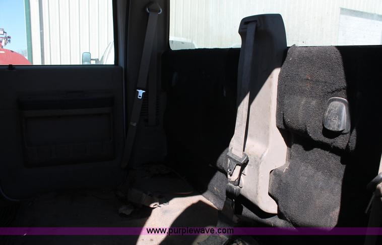 image for item K7051 2008 Ford F450 Super Duty XLT Crew Cab truck cab and chassis