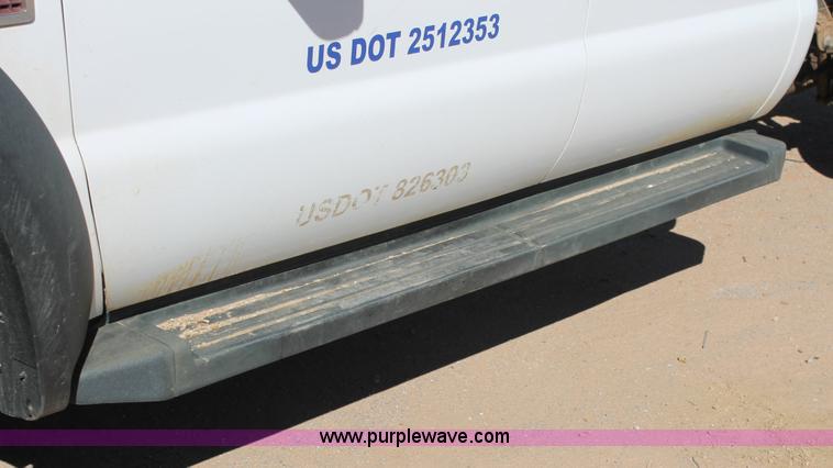 image for item K7051 2008 Ford F450 Super Duty XLT Crew Cab truck cab and chassis