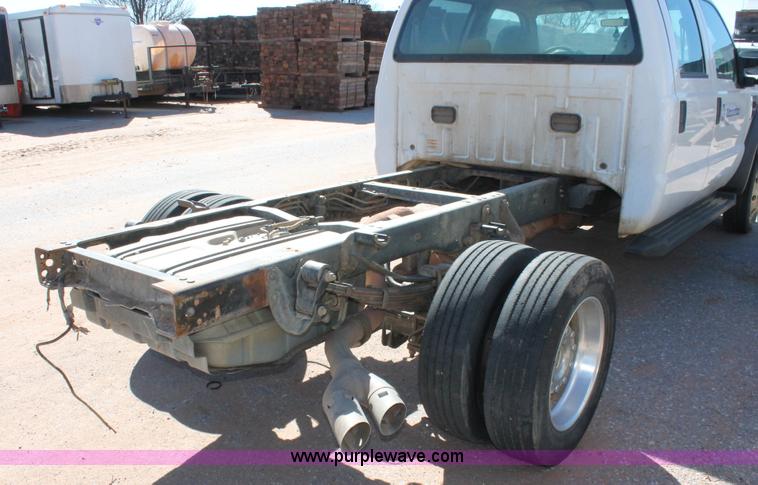 image for item K7051 2008 Ford F450 Super Duty XLT Crew Cab truck cab and chassis