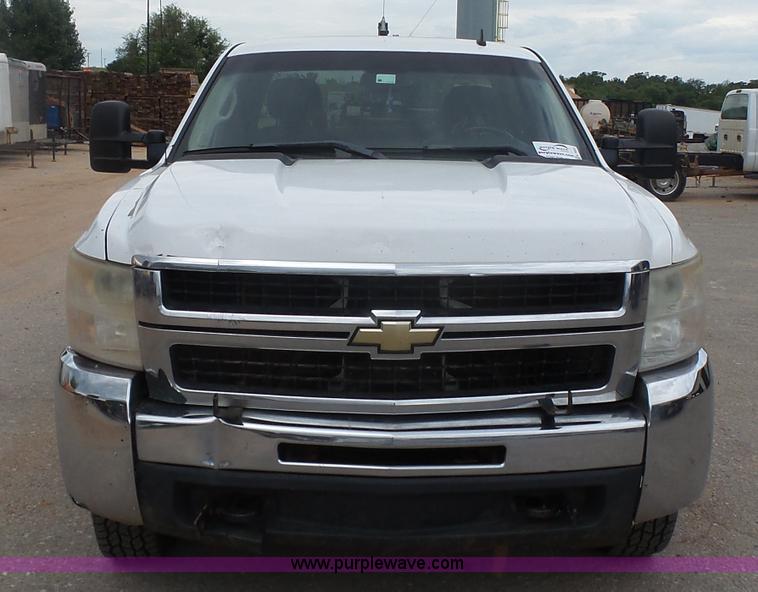 image for item K7053 2009 Chevrolet Silverado 2500HD LT Ext. Cab pickup truck
