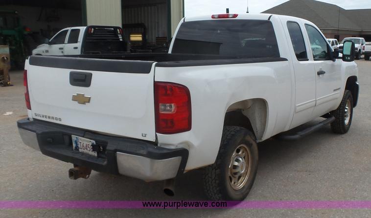 image for item K7053 2009 Chevrolet Silverado 2500HD LT Ext. Cab pickup truck