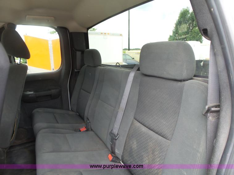 image for item K7053 2009 Chevrolet Silverado 2500HD LT Ext. Cab pickup truck