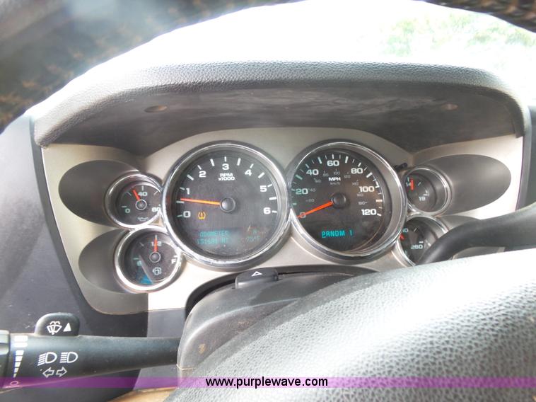 image for item K7053 2009 Chevrolet Silverado 2500HD LT Ext. Cab pickup truck