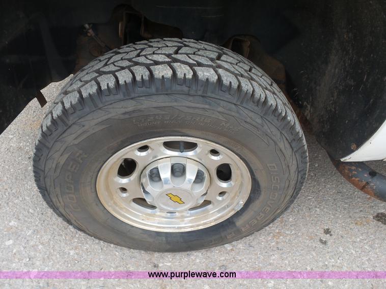 image for item K7053 2009 Chevrolet Silverado 2500HD LT Ext. Cab pickup truck