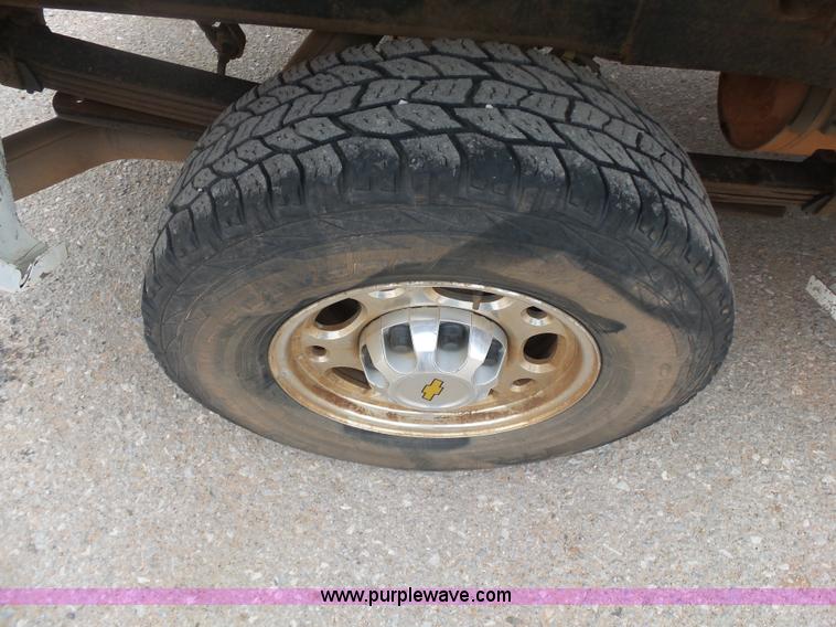 image for item K7053 2009 Chevrolet Silverado 2500HD LT Ext. Cab pickup truck