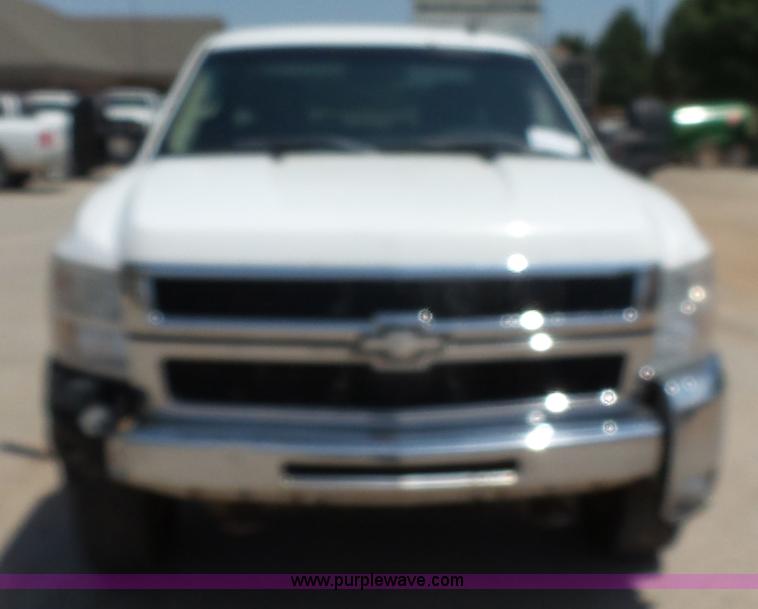 image for item K7054 2010 Chevrolet Silverado 2500HD LT Z71 Ext. Cab pickup truck