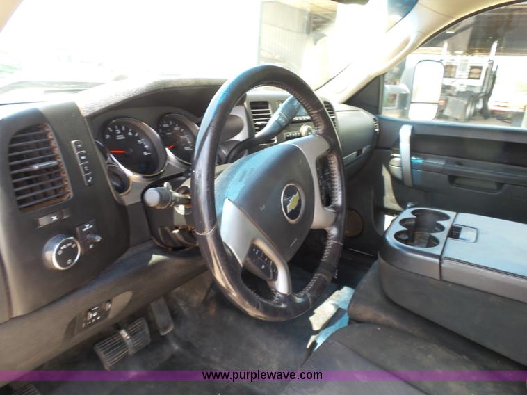 image for item K7054 2010 Chevrolet Silverado 2500HD LT Z71 Ext. Cab pickup truck