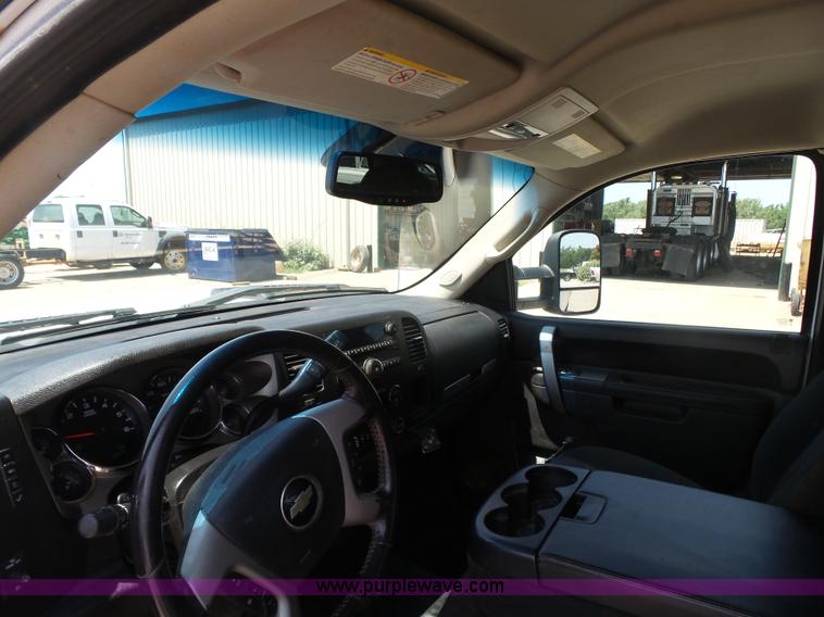 image for item K7054 2010 Chevrolet Silverado 2500HD LT Z71 Ext. Cab pickup truck