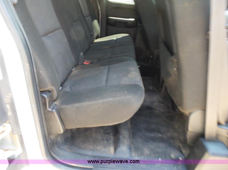 image for item K7054 2010 Chevrolet Silverado 2500HD LT Z71 Ext. Cab pickup truck