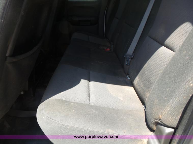 image for item K7054 2010 Chevrolet Silverado 2500HD LT Z71 Ext. Cab pickup truck