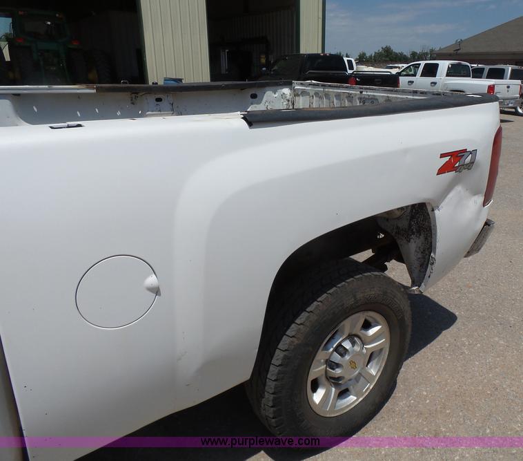 image for item K7054 2010 Chevrolet Silverado 2500HD LT Z71 Ext. Cab pickup truck