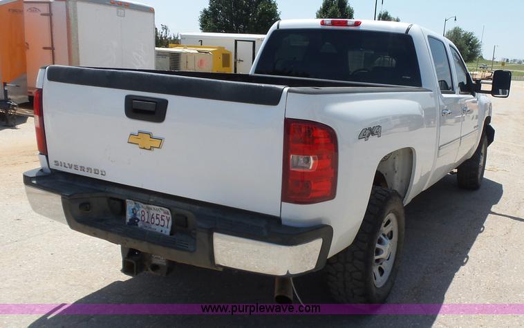 image for item K7055 2012 Chevrolet Silverado 2500HD Crew Cab pickup truck
