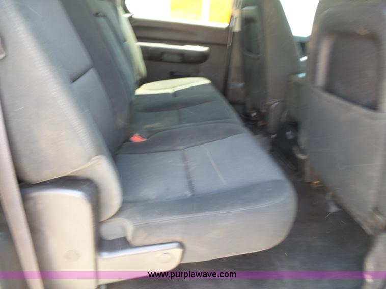 image for item K7055 2012 Chevrolet Silverado 2500HD Crew Cab pickup truck