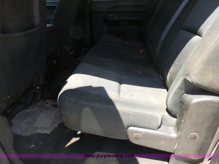 image for item K7055 2012 Chevrolet Silverado 2500HD Crew Cab pickup truck