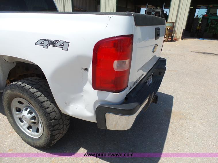 image for item K7055 2012 Chevrolet Silverado 2500HD Crew Cab pickup truck