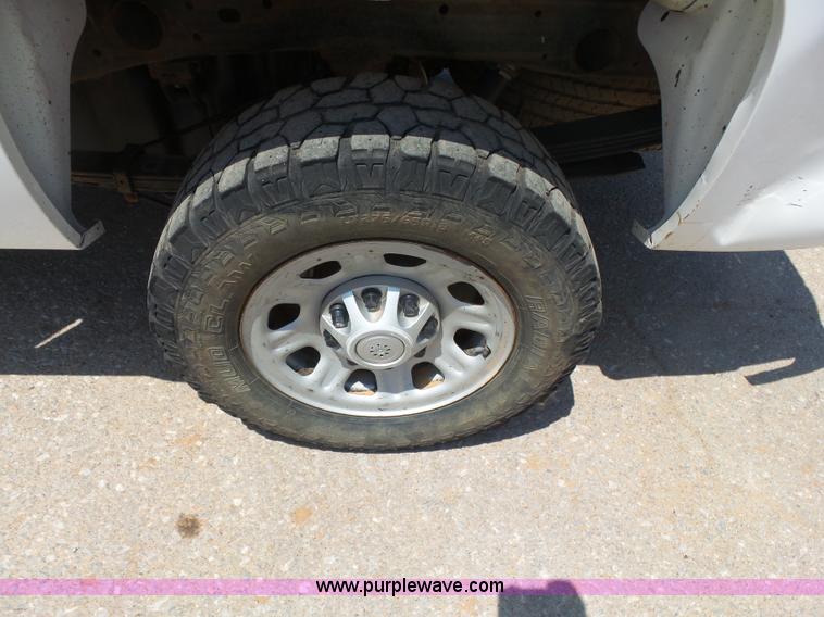 image for item K7055 2012 Chevrolet Silverado 2500HD Crew Cab pickup truck