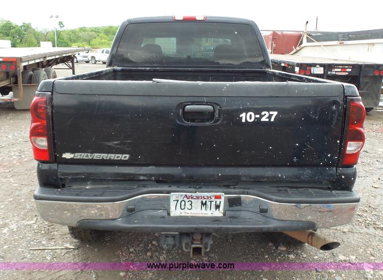 image for item K7221 2007 Chevrolet Silverado 2500HD Ext. Cab pickup truck