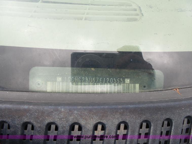 image for item K7221 2007 Chevrolet Silverado 2500HD Ext. Cab pickup truck