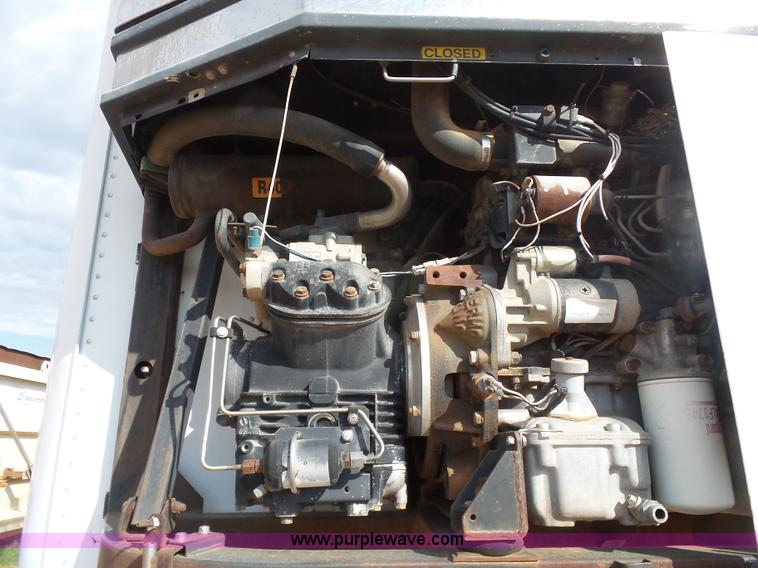 image for item K8751 1997 Utility VS2R refrigerated van trailer