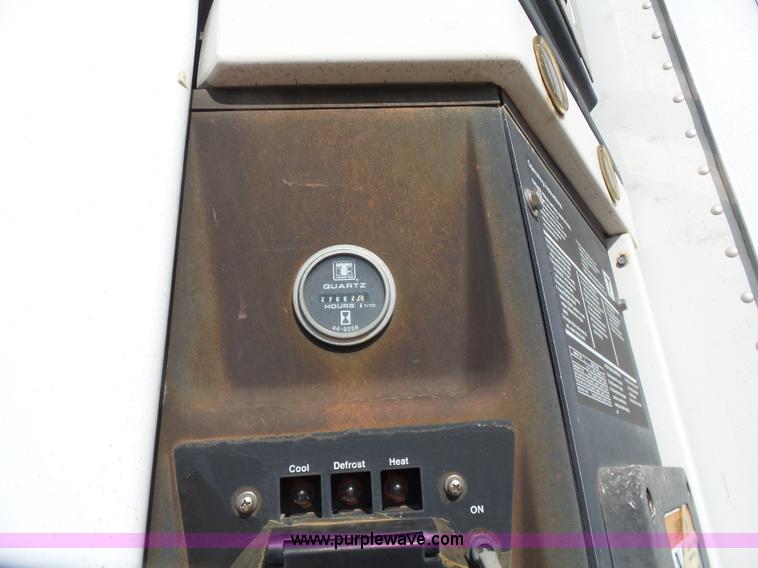 image for item K8751 1997 Utility VS2R refrigerated van trailer
