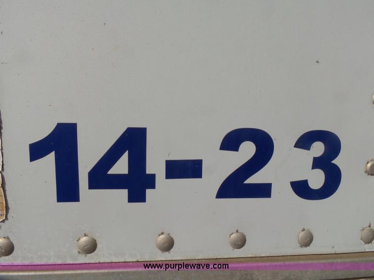 image for item K8751 1997 Utility VS2R refrigerated van trailer