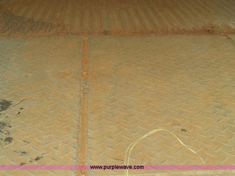 image for item K8751 1997 Utility VS2R refrigerated van trailer